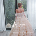 Light champagne Off-Shoulder Wedding Dress Bridal Gown with Appliques and Handmade Flower 2020 Luxury Wedding Dress for Ladies